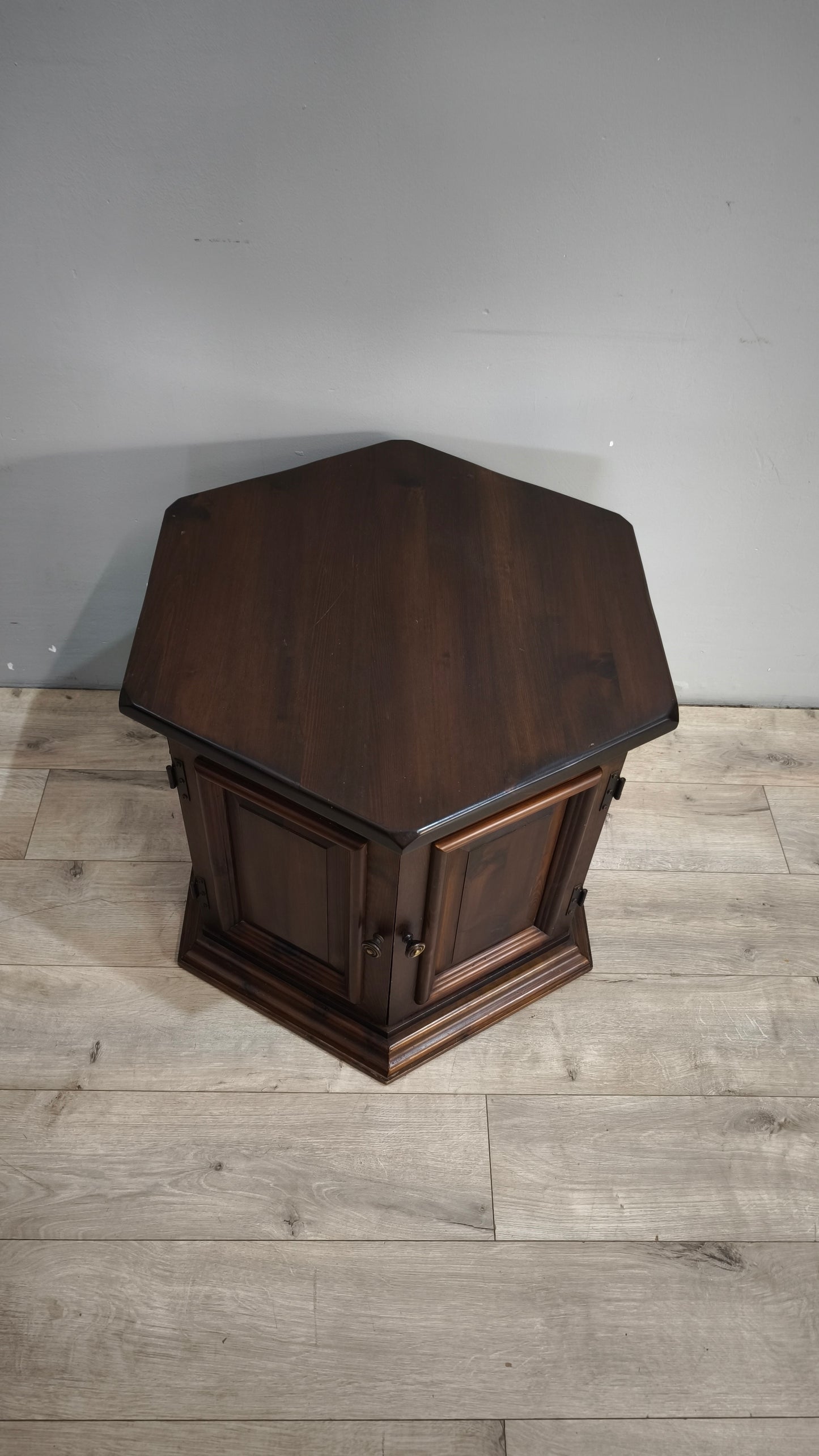 92569 Mobile ottagonale in legno di pino