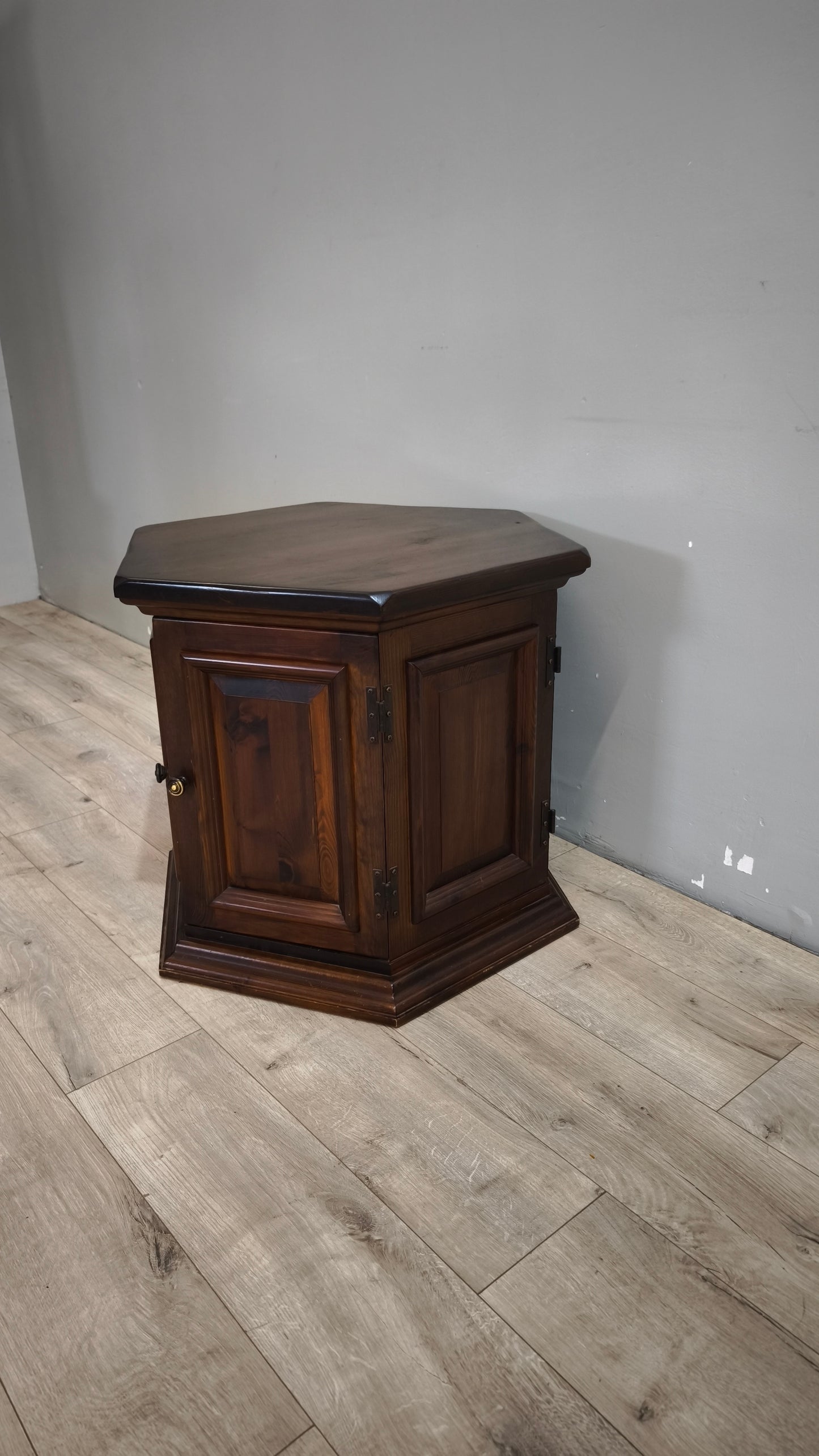 92569 Mobile ottagonale in legno di pino