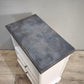 92592 Comodino in legno dipinto bianco con piano grigio