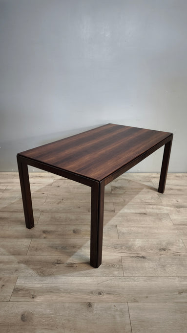 92595 Tavolo anni '60 in legno massello di palissandro, design italiano