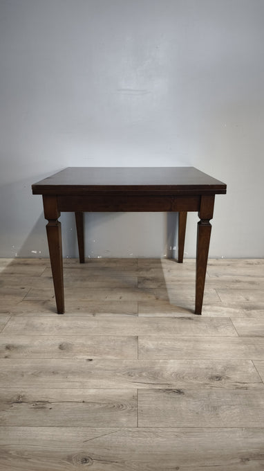 92589 Tavolo quadrato allungabile con piano quadrato a ribalta