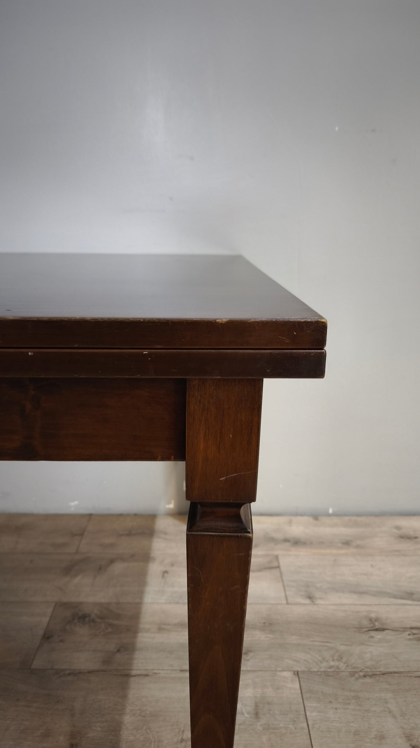 92589 Tavolo quadrato allungabile con piano quadrato a ribalta