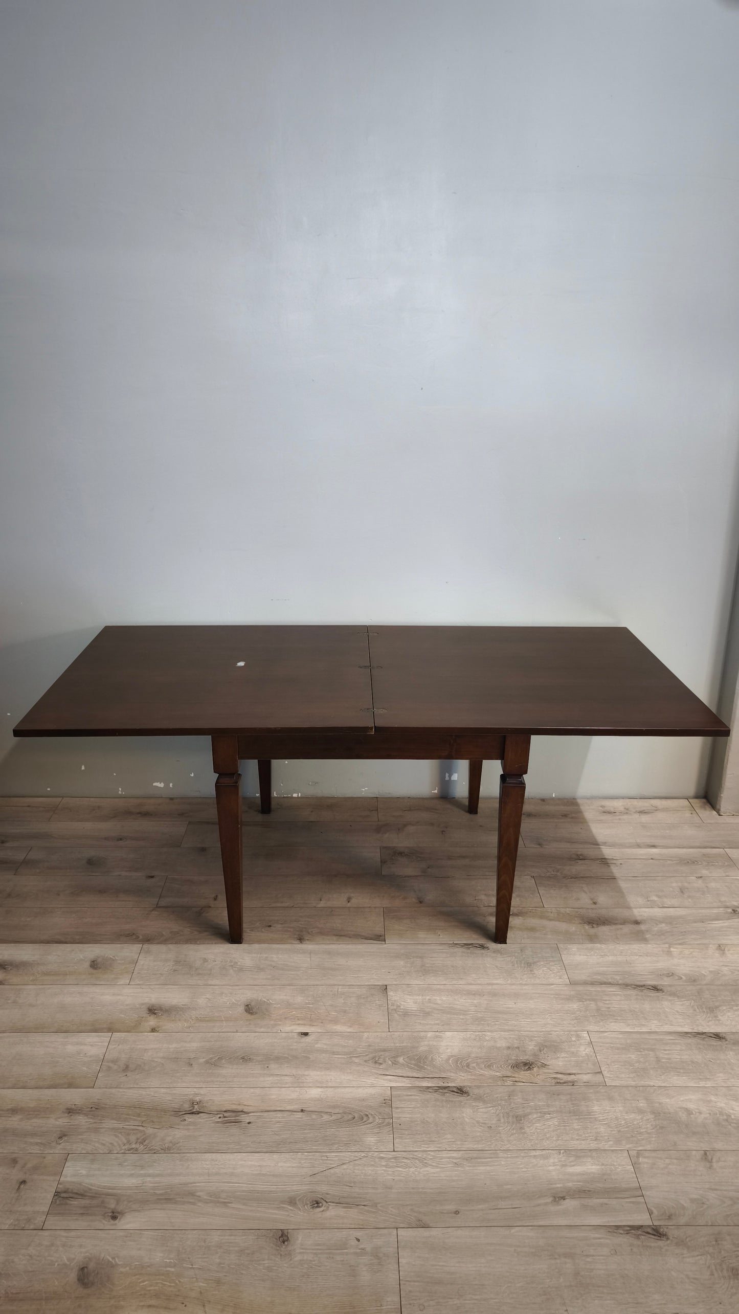 92589 Tavolo quadrato allungabile con piano quadrato a ribalta
