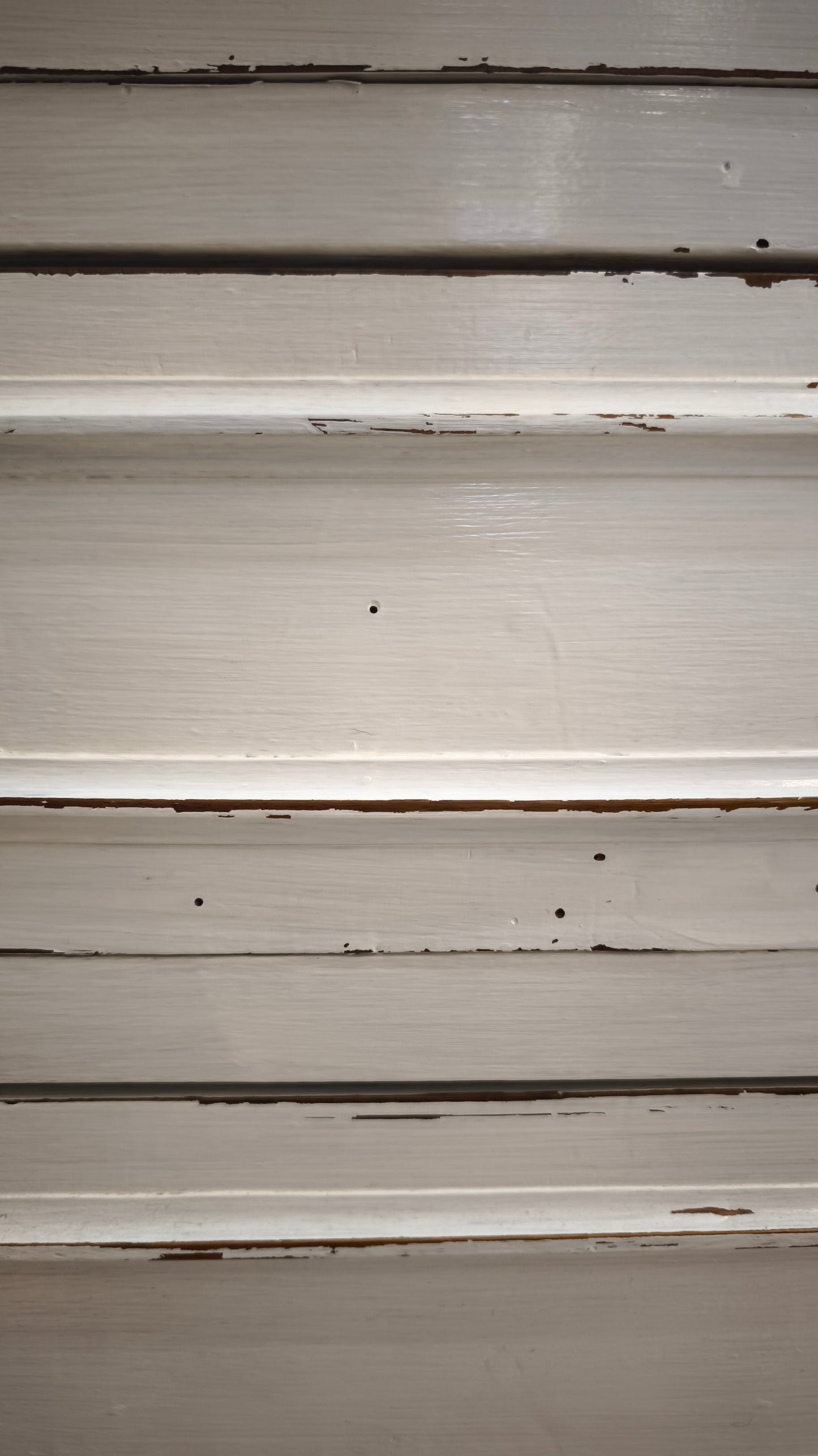92704 Comò in legno dipinto bianco