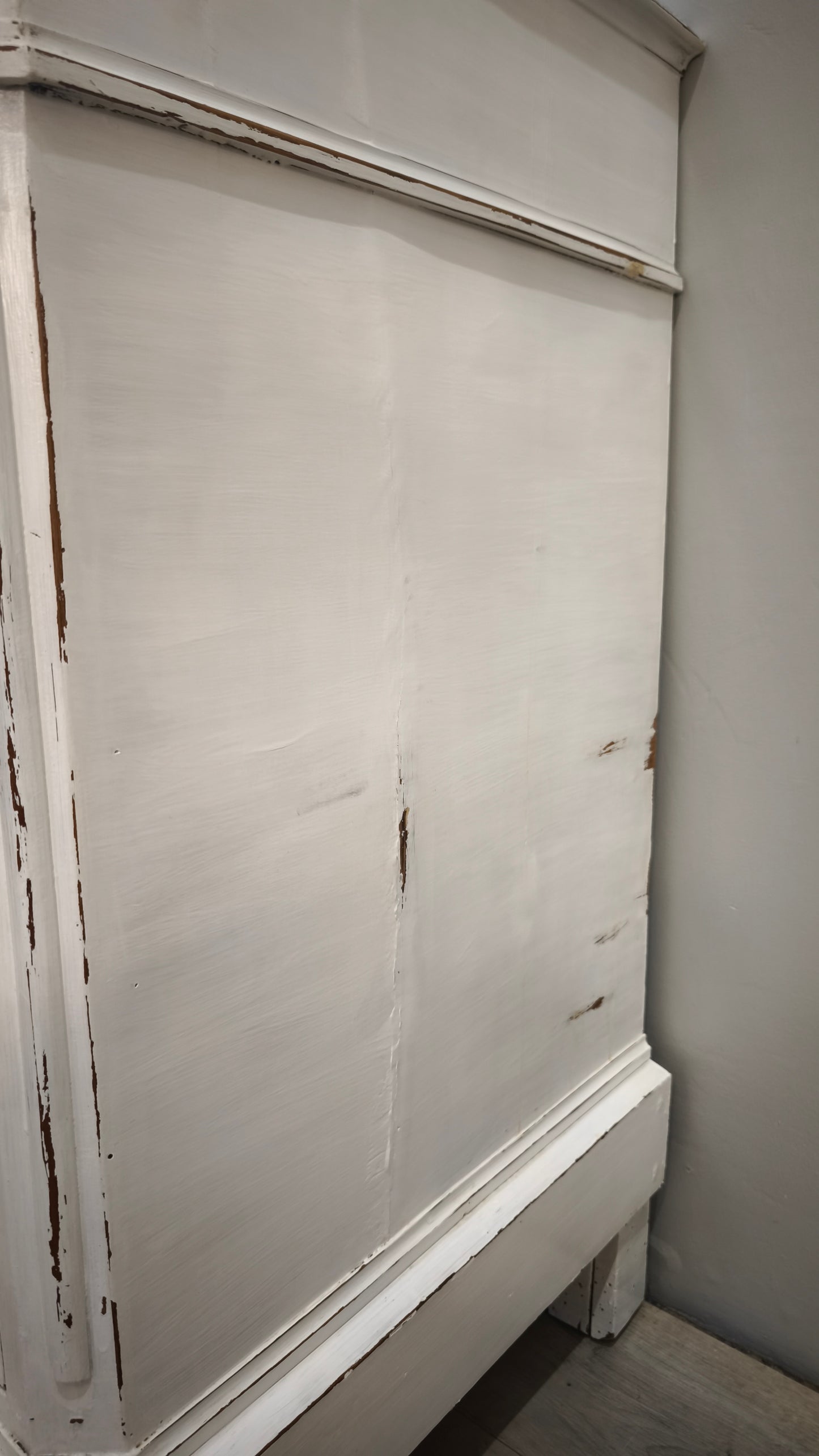 92704 Comò in legno dipinto bianco