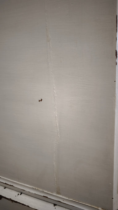 92704 Comò in legno dipinto bianco