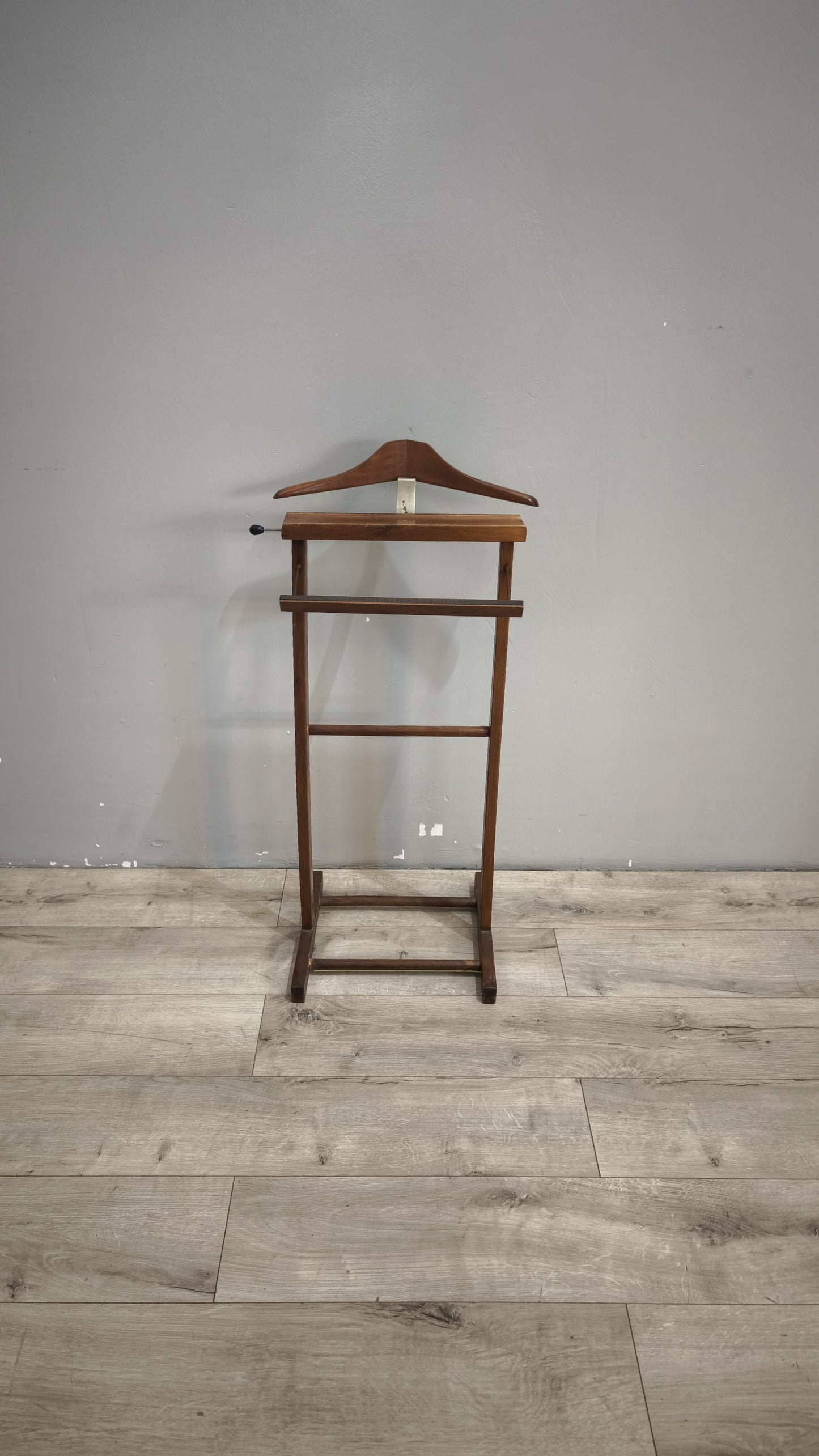 92708 Omo morto in legno