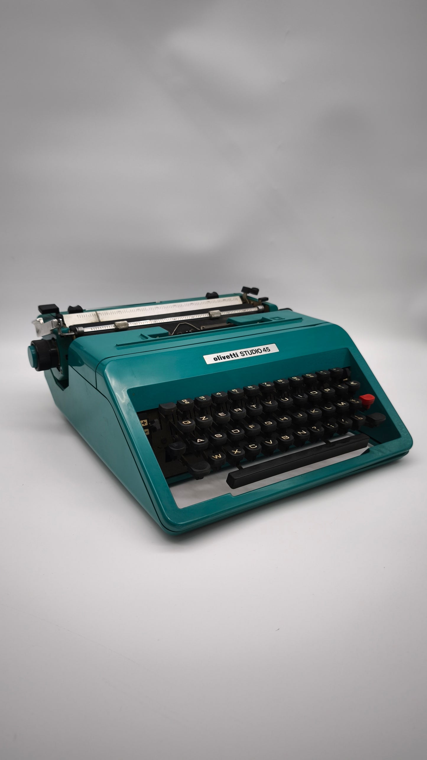 92736 Macchina da scrivere Olivetti Studio 45
