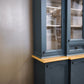 92759 Credenza due corpi in legno dipinta azzurra