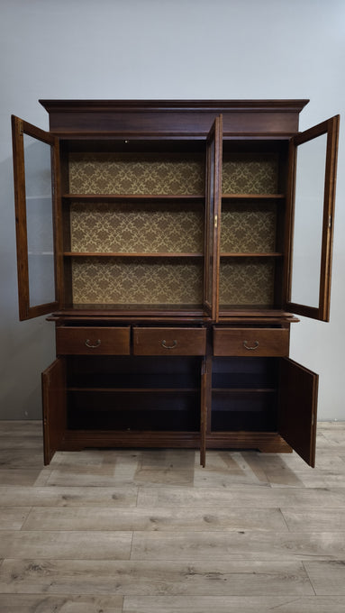 92745 Vetrina tre ante in legno massello