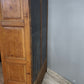 215 Armadio in legno due ante