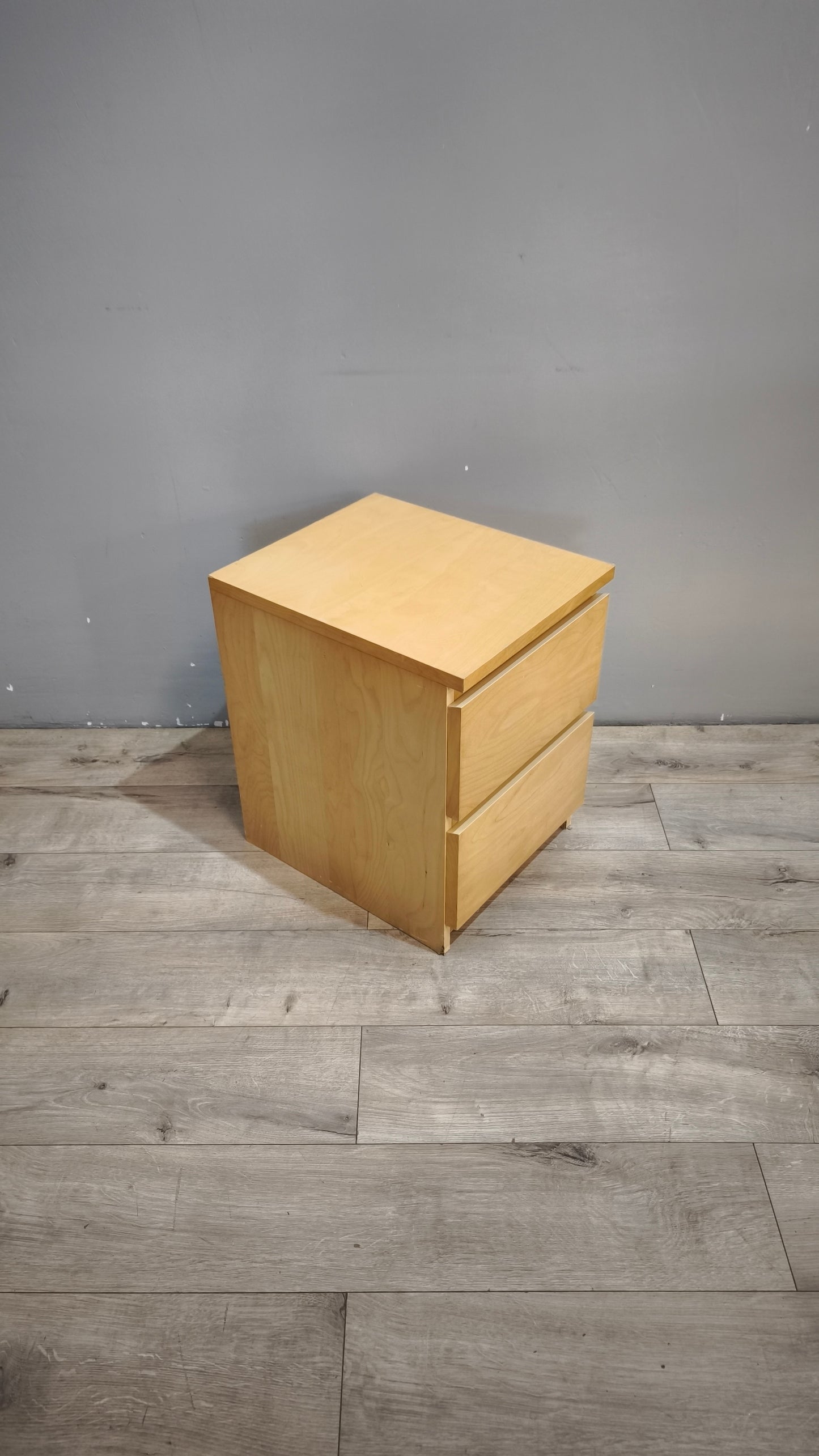 92746 Comodino Ikea con due cassetti chiaro