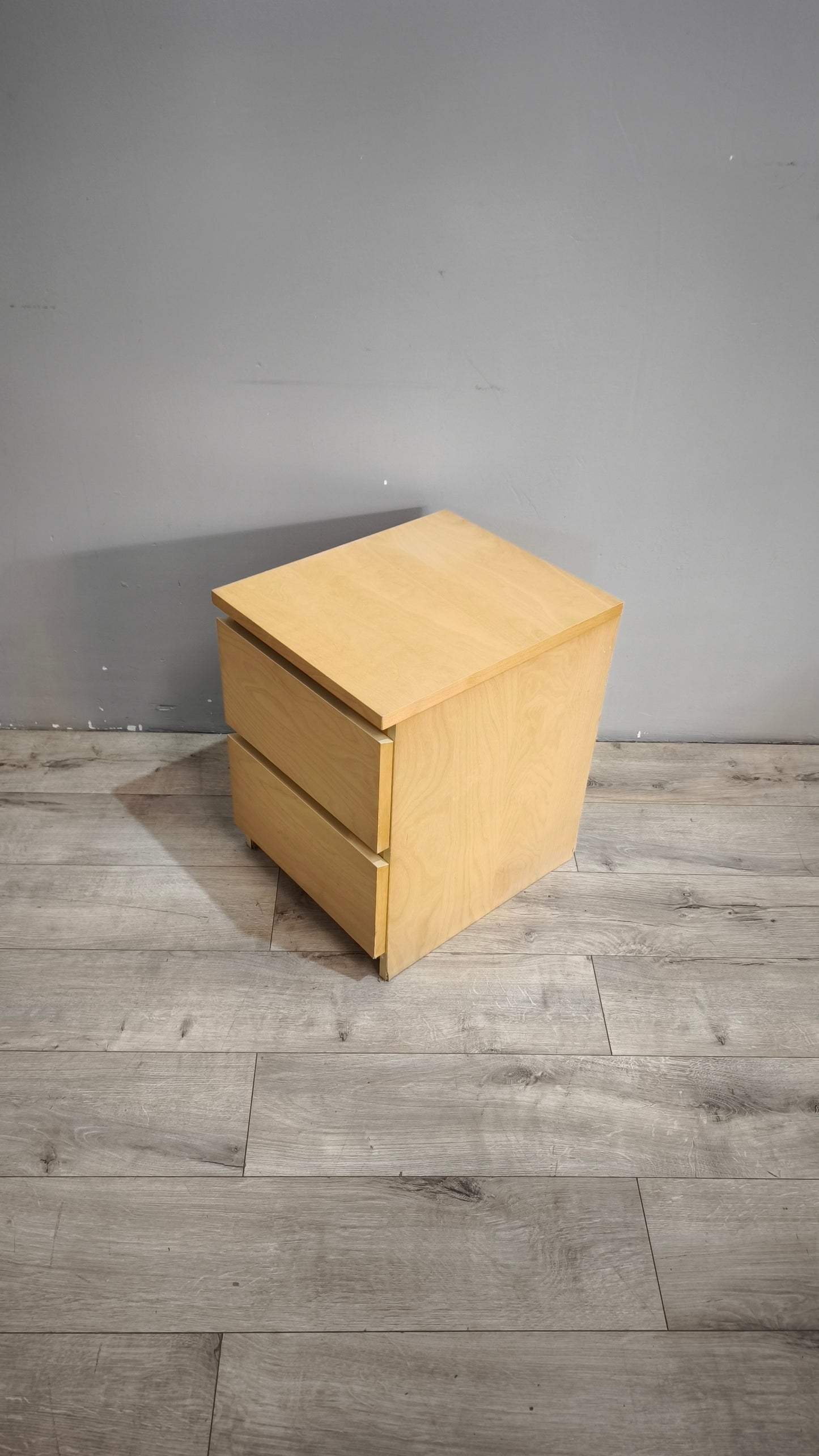 92746 Comodino Ikea con due cassetti chiaro