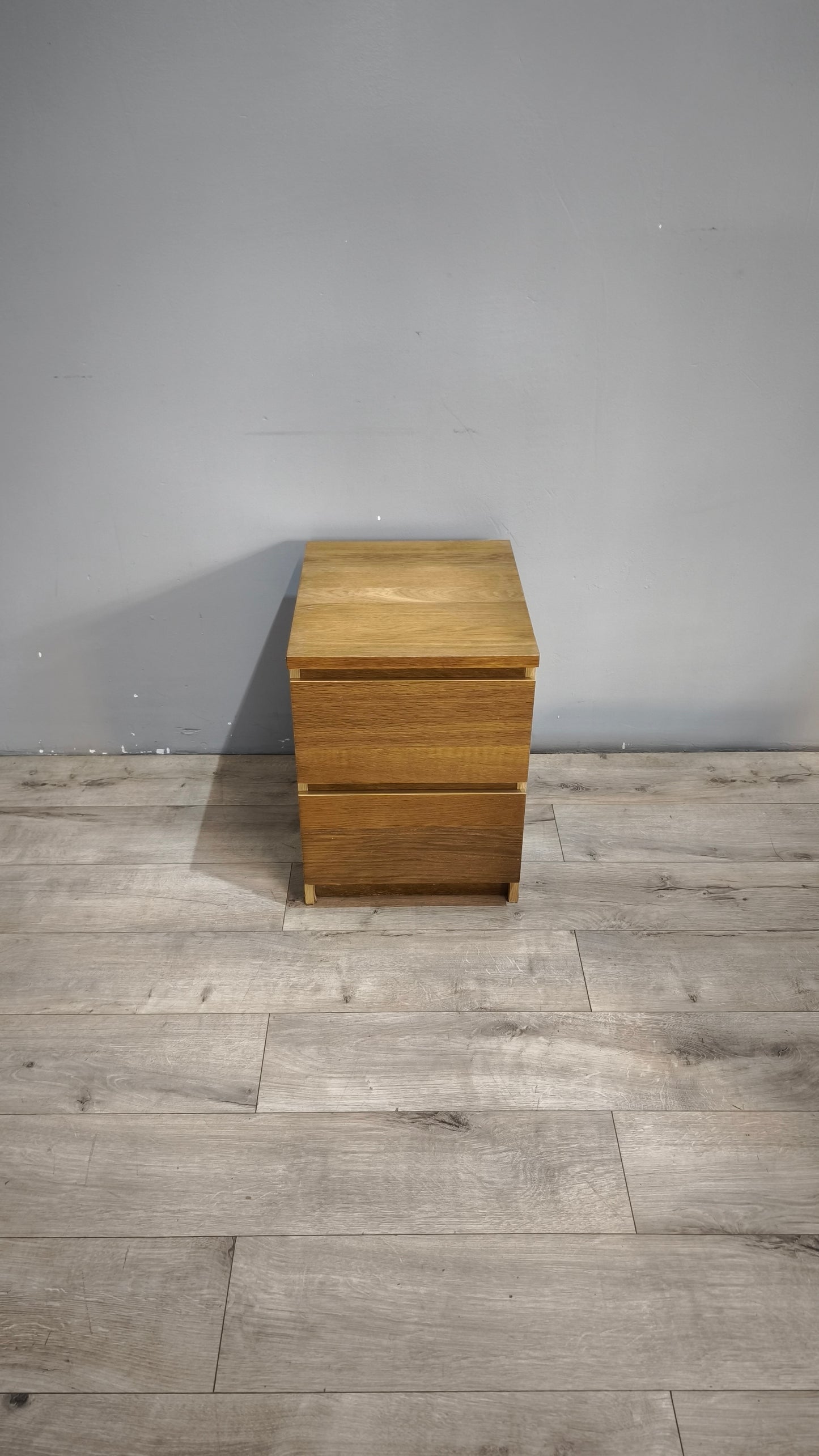 92746 Comodino Ikea con due cassetti