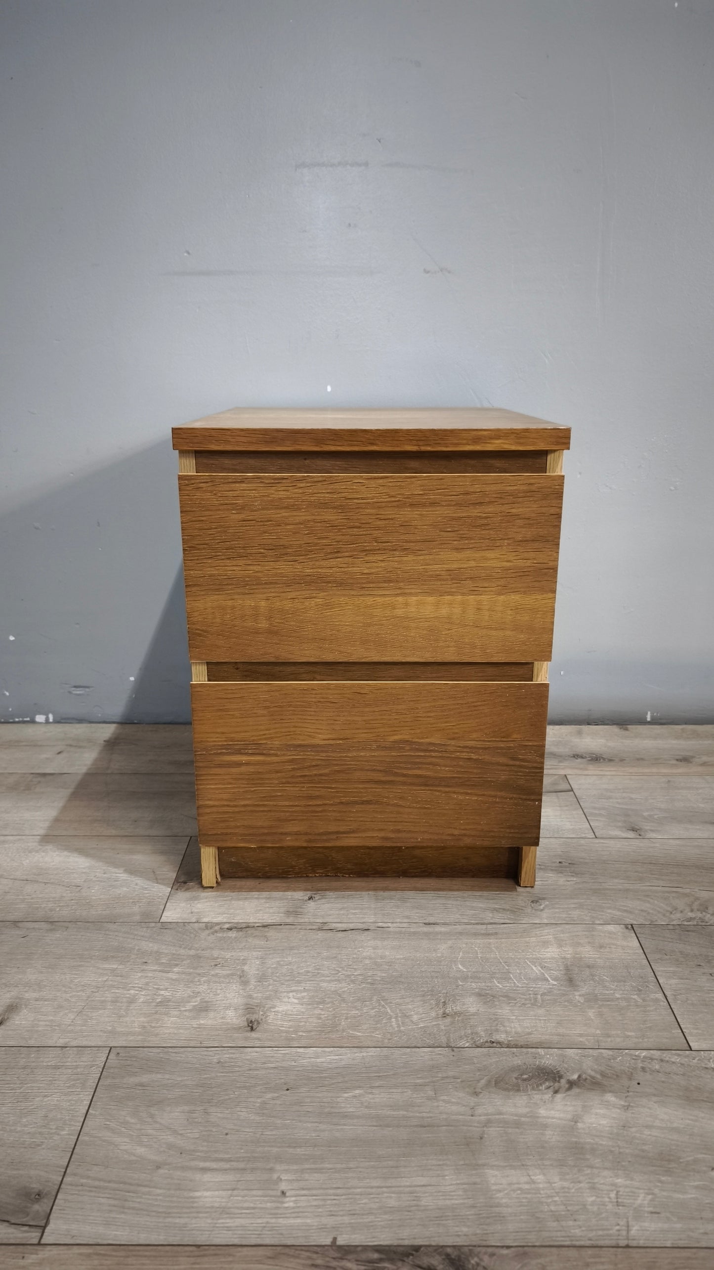 92746 Comodino Ikea con due cassetti