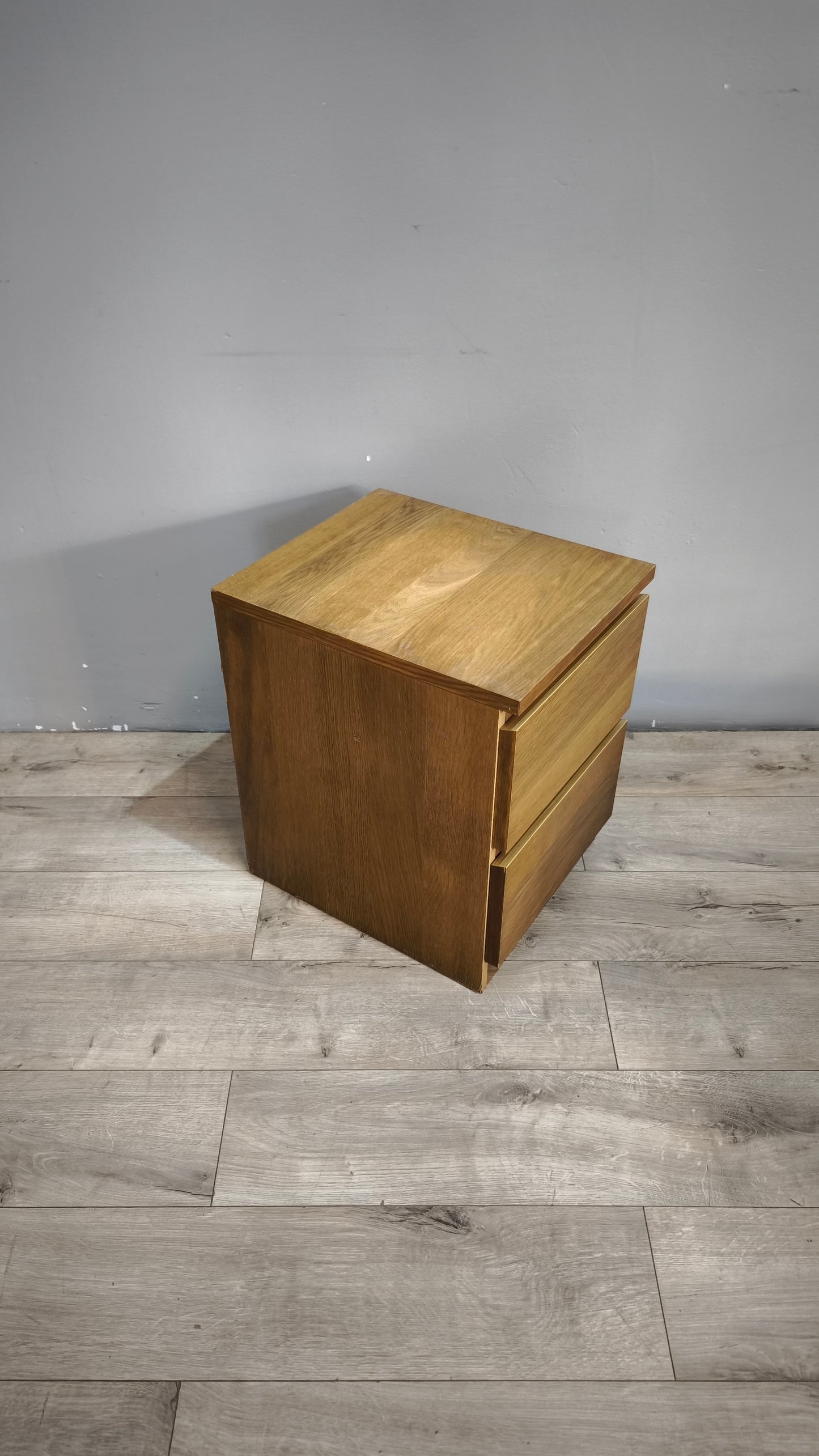 92746 Comodino Ikea con due cassetti