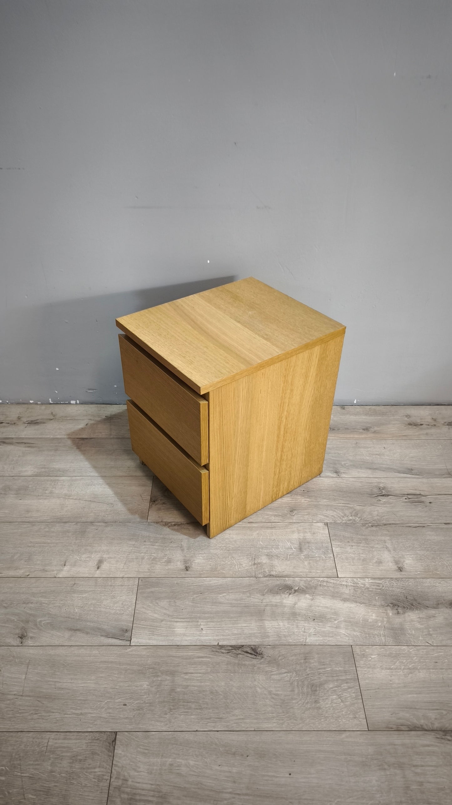 92746-2 Comodino Ikea con due cassetti