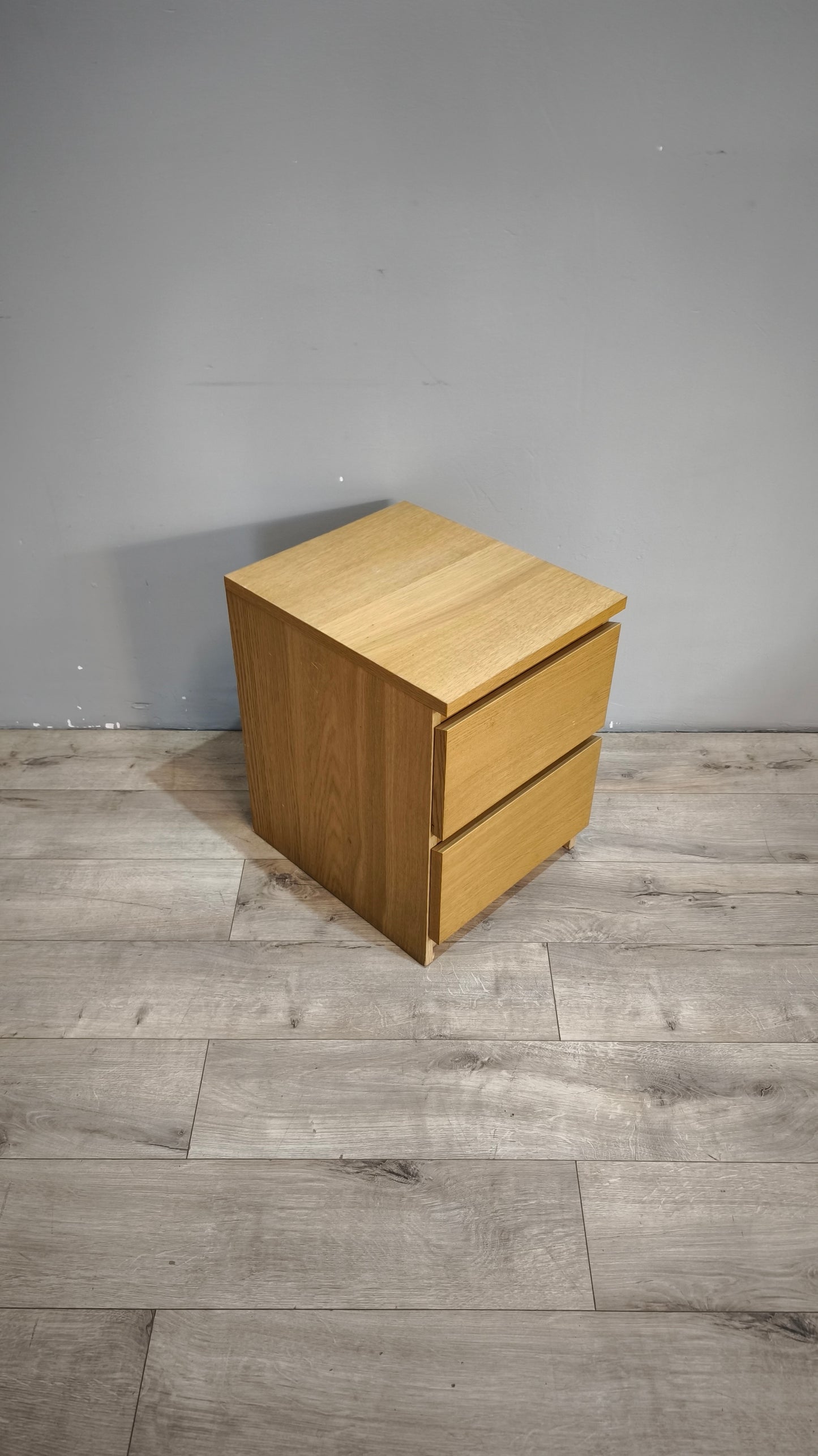 92746-2 Comodino Ikea con due cassetti