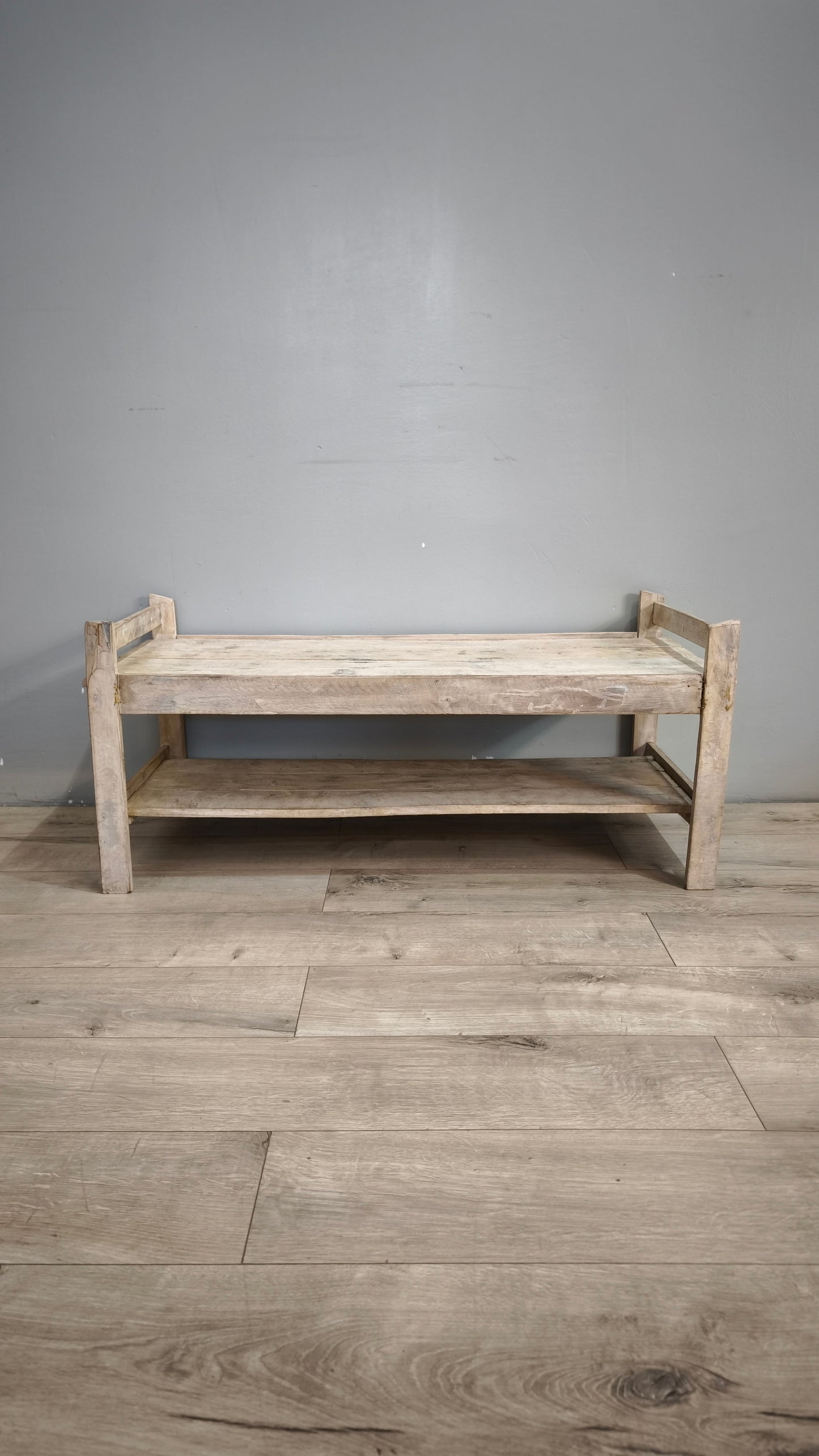 92750 Tavolo da salotto rustico in legno