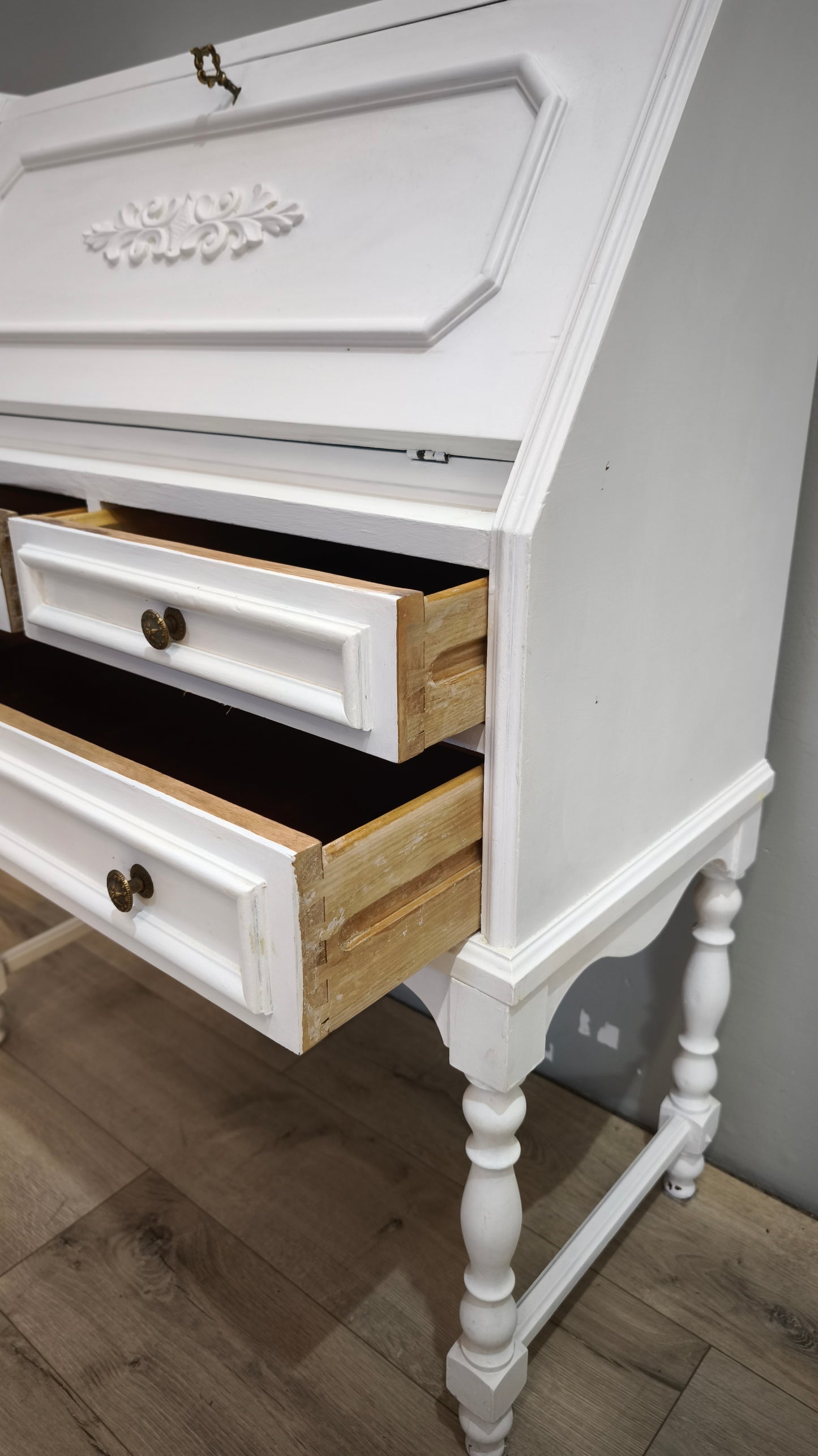 92749 Secretaire bianco in legno