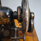 92793 Macchina da cucire Singer con base in ghisa