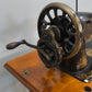 92793 Macchina da cucire Singer con base in ghisa