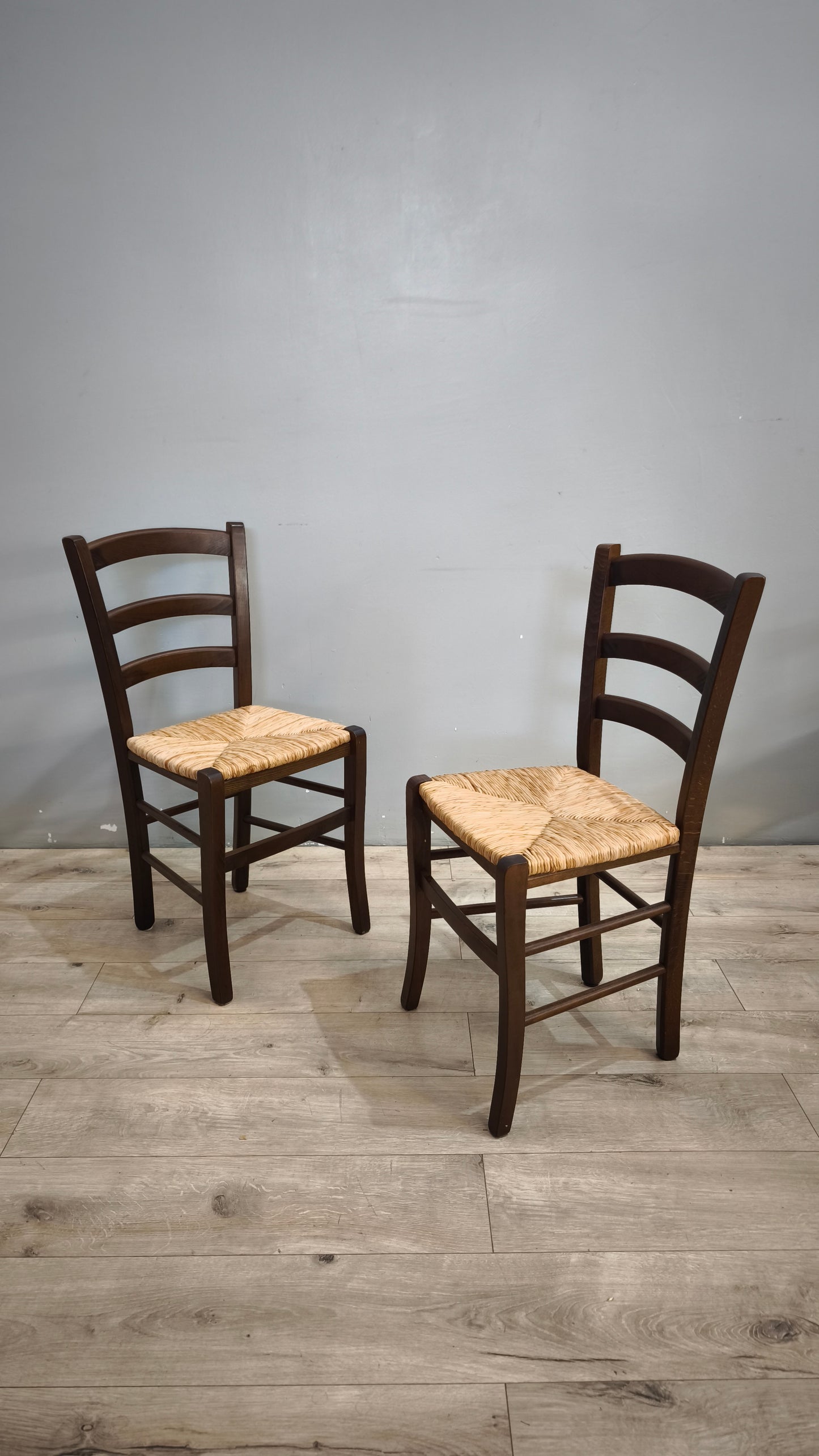 92841 Set n 6 sedie in legno con seduta in paglia