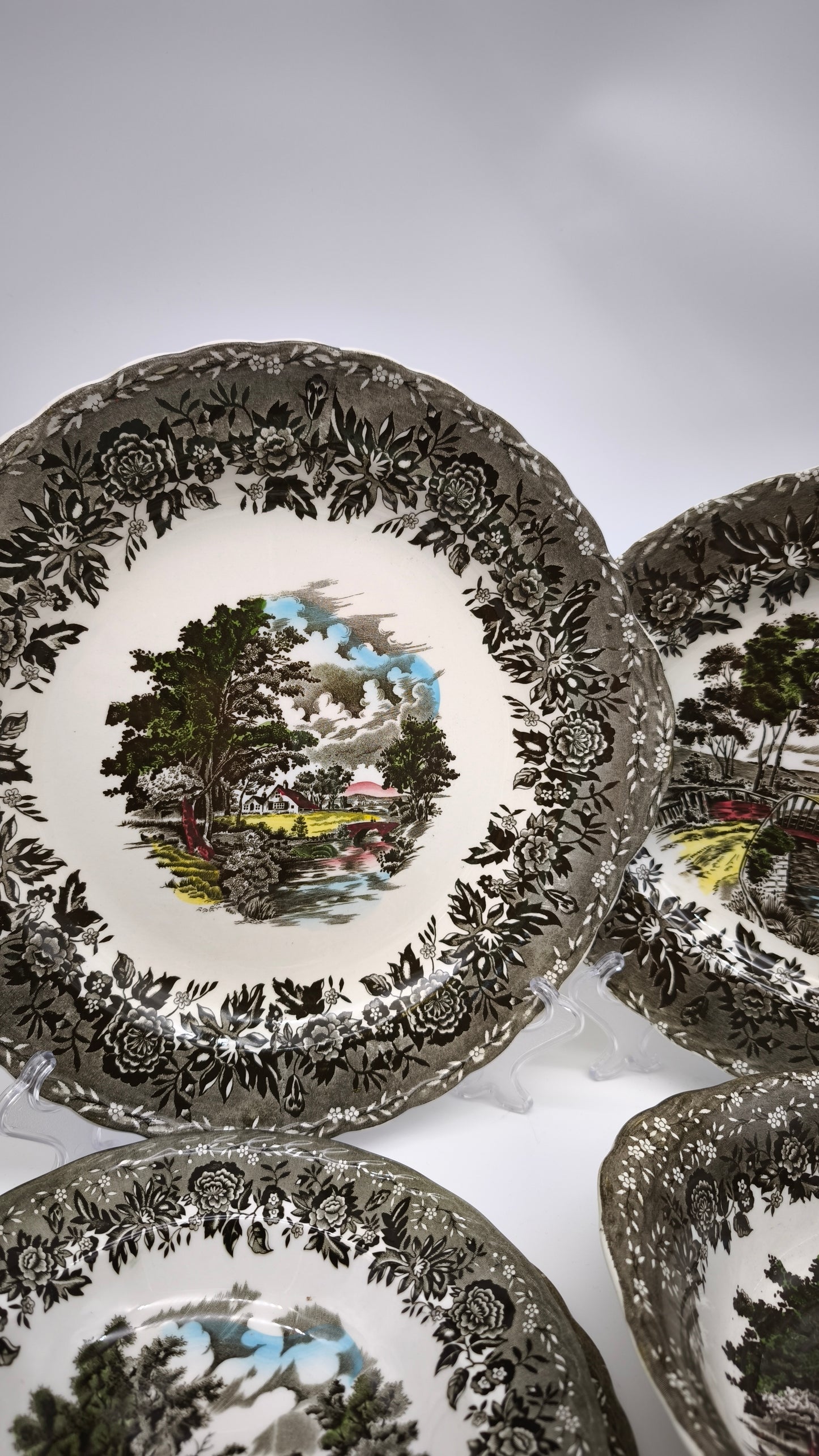 92777 Servizio di piartti per 6 persone tre misure con doppio piano W.H. Grindley & Co Ltd, Staffordshire, England