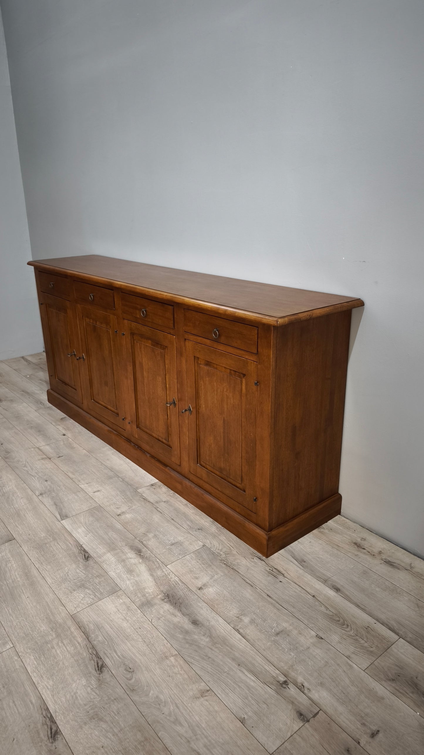 92846 Servante in legno con 4 sportelli e 4 cassetti
