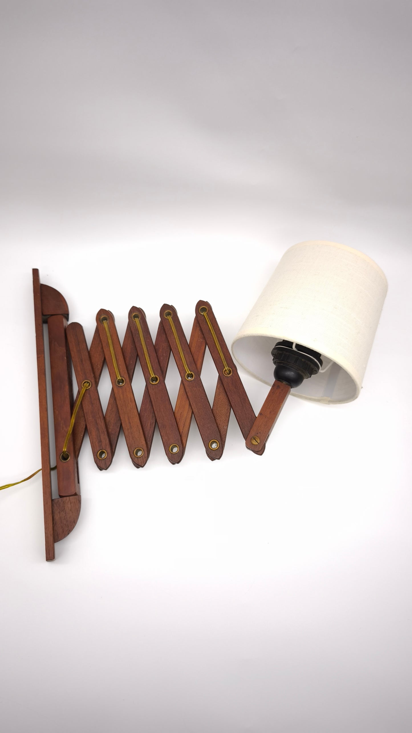 92862 Lampada estensibile in legno
