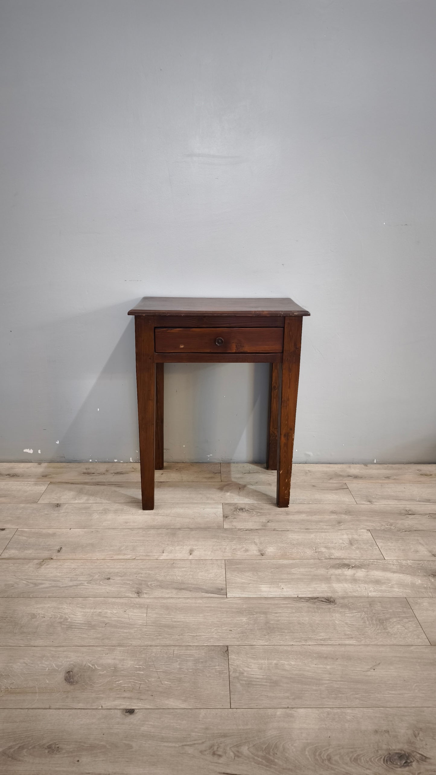 93031 Tavolo d'appoggio con cassetto frontale