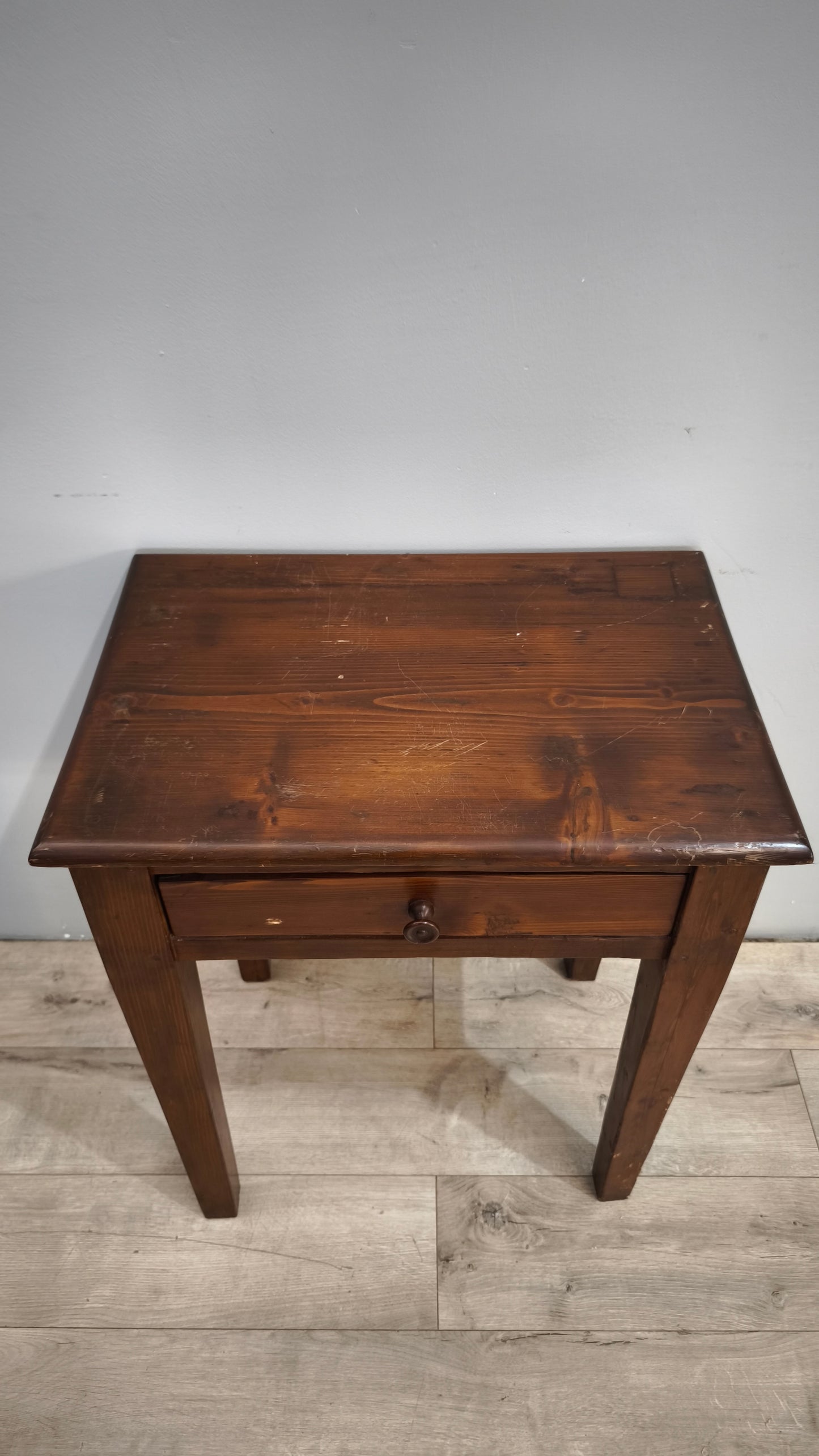 93031 Tavolo d'appoggio con cassetto frontale