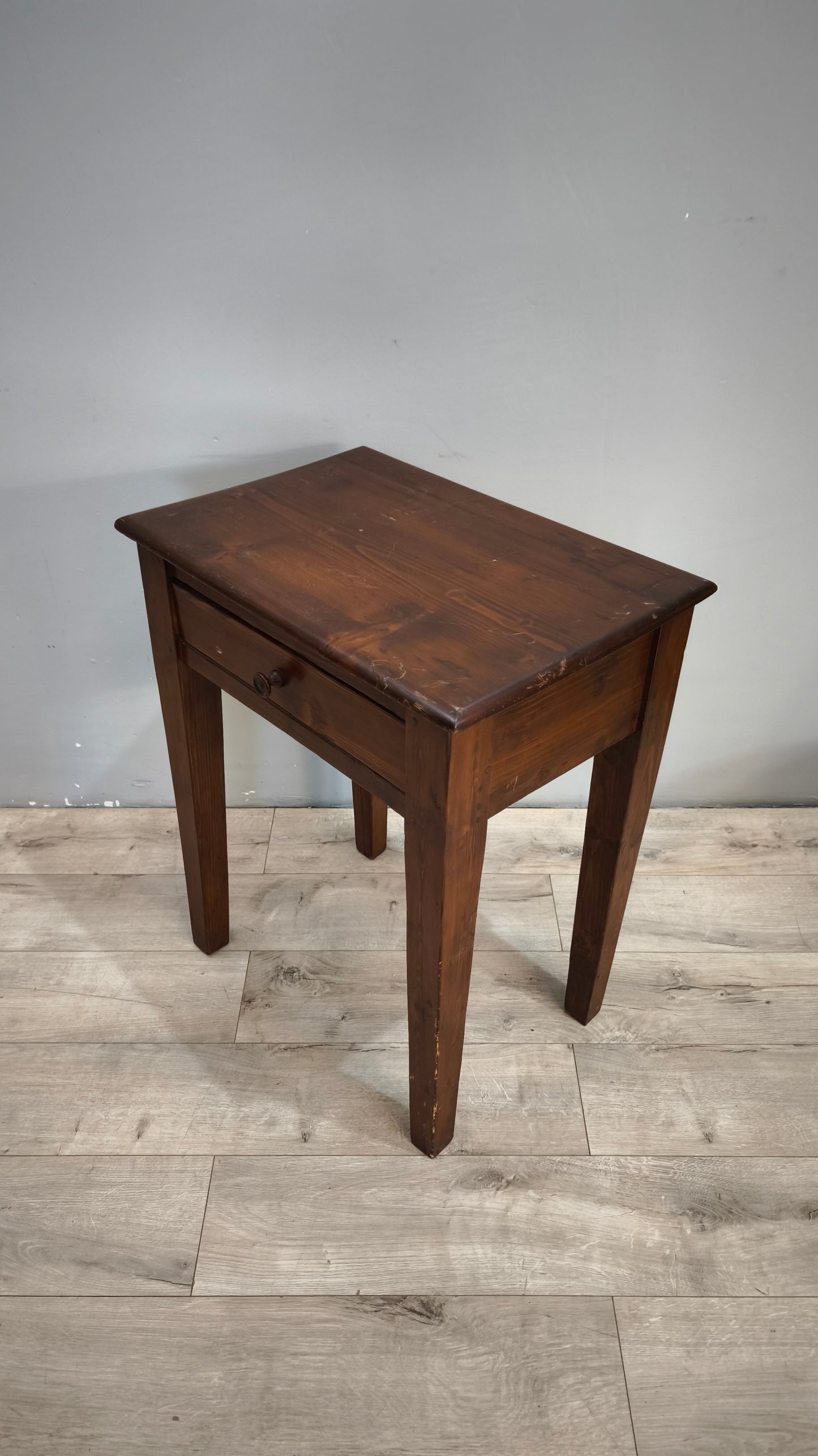 93031 Tavolo d'appoggio con cassetto frontale