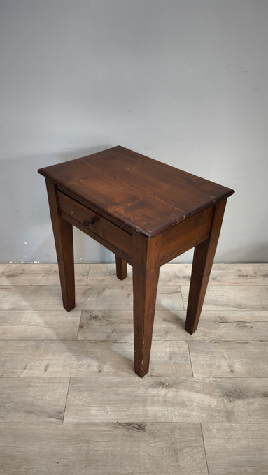 93031 Tavolo d'appoggio con cassetto frontale