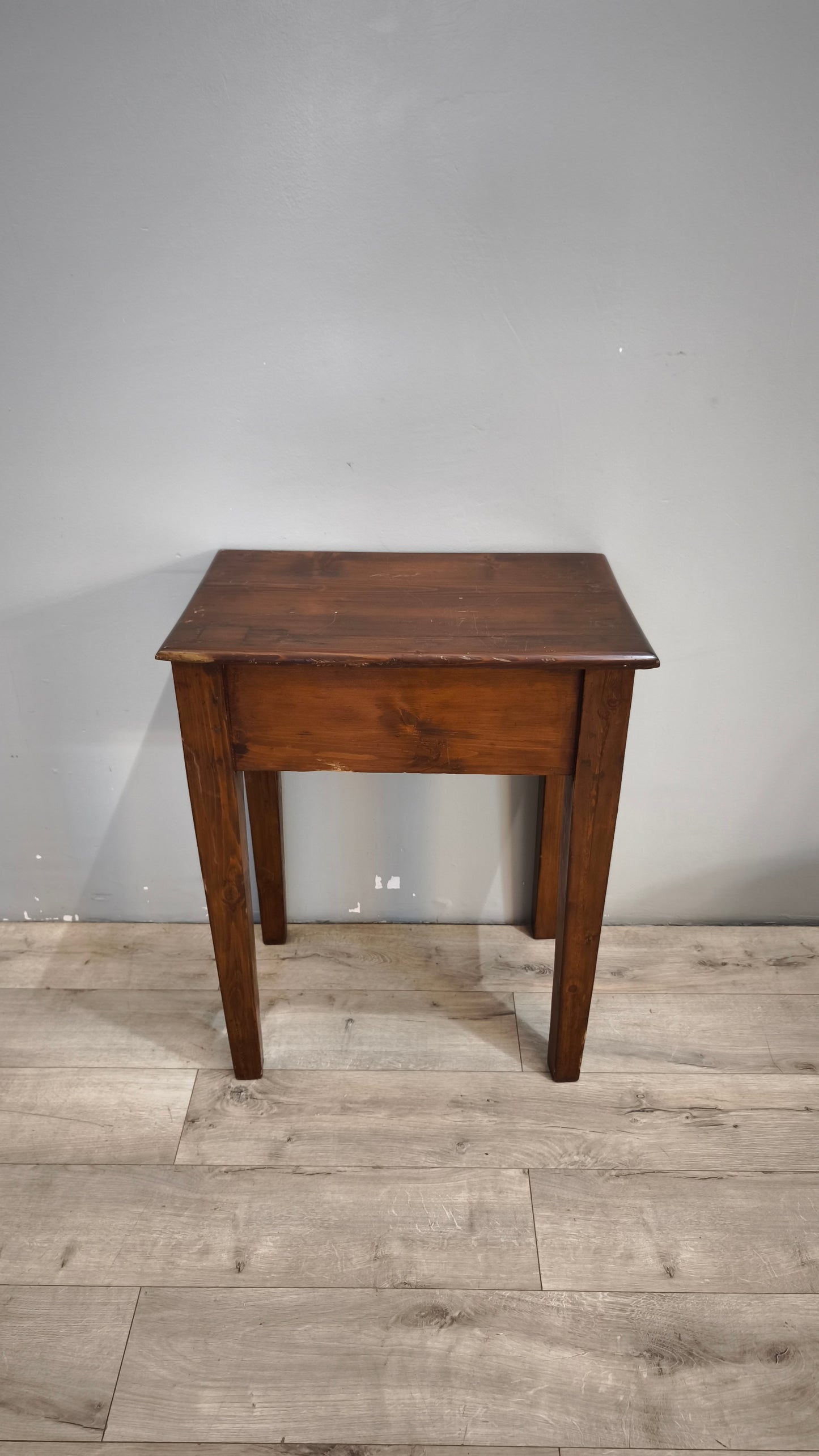 93031 Tavolo d'appoggio con cassetto frontale