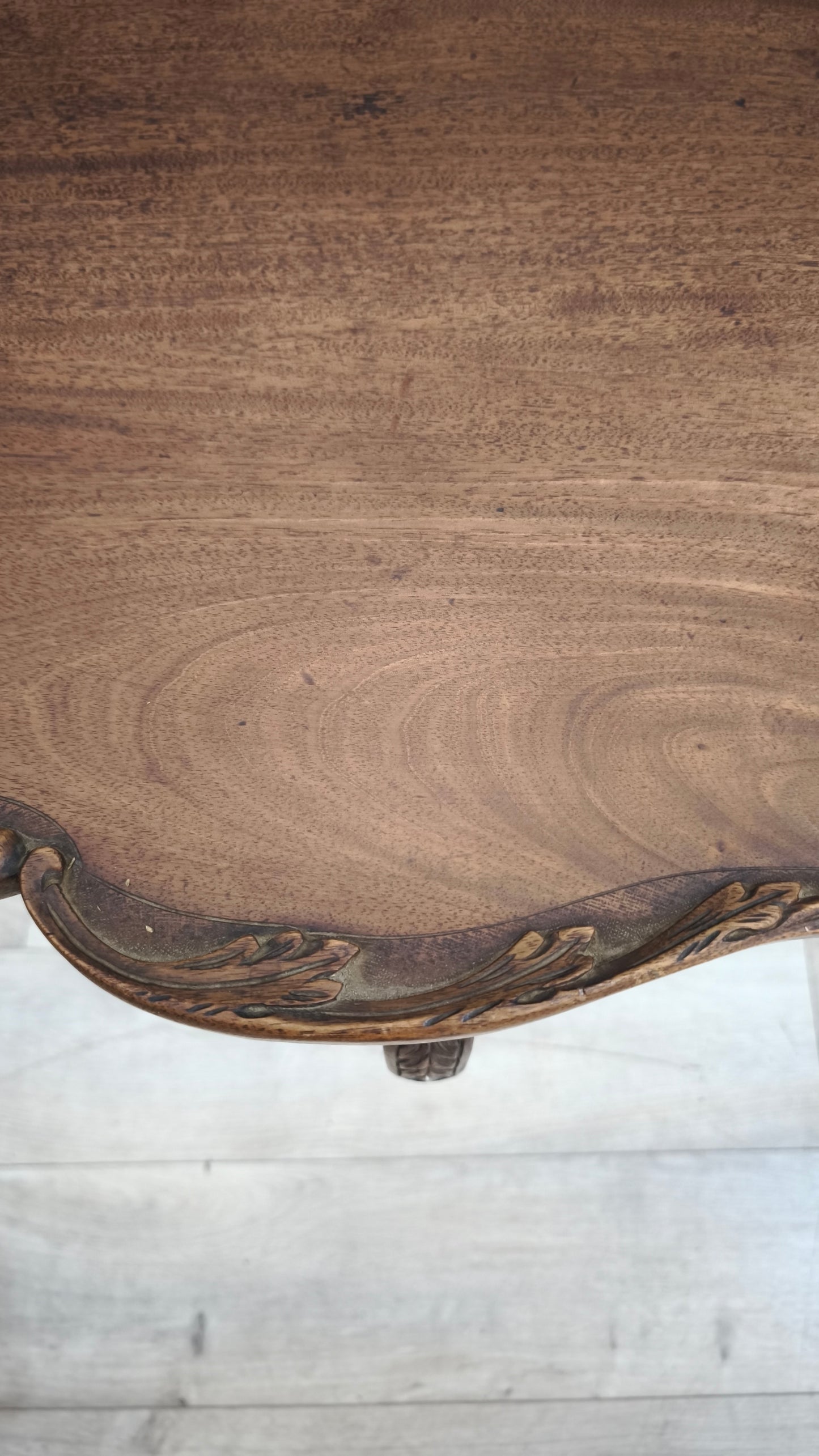 93024 Tavolino in legno stile Liberty