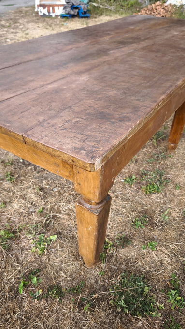 Antico tavolo in legno massello di quercia