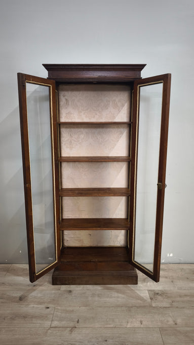 93050 Vetrina due sportelli in legno
