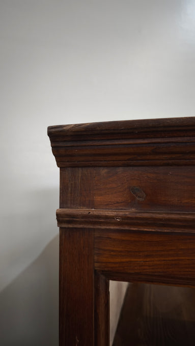 93050 Vetrina due sportelli in legno