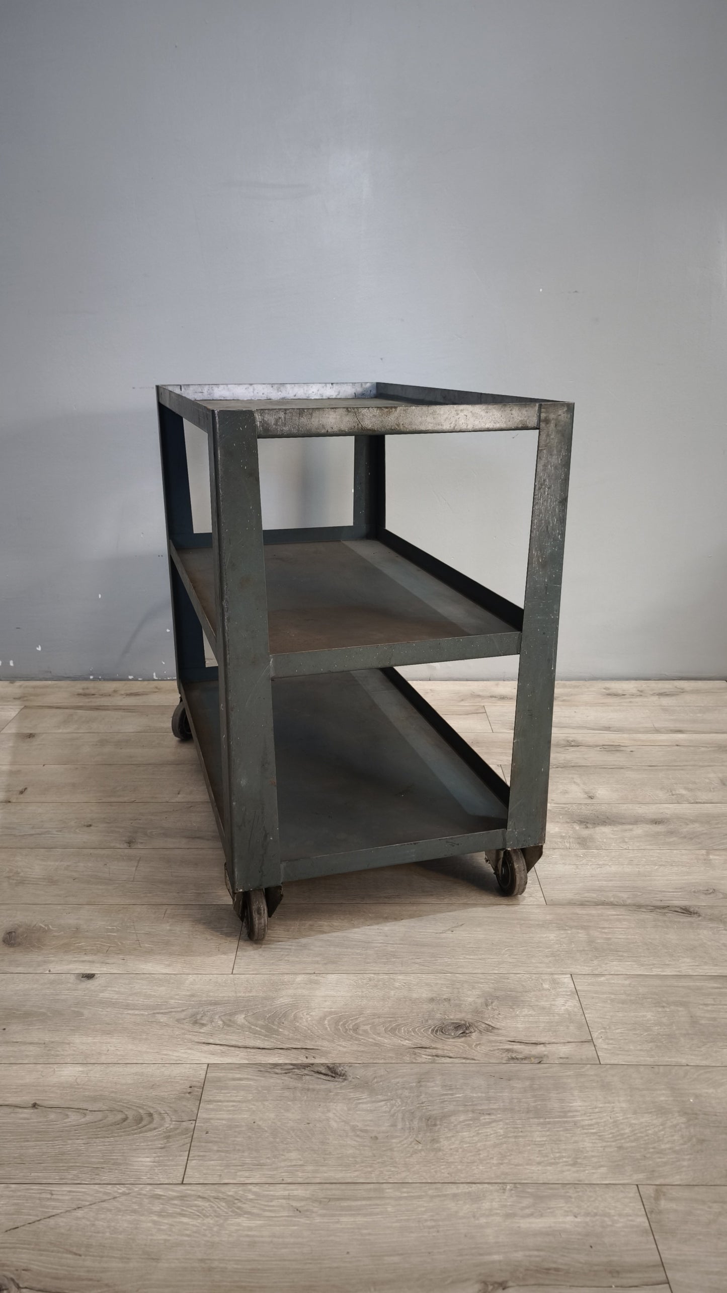 93102 Carrello industriale in ferro
