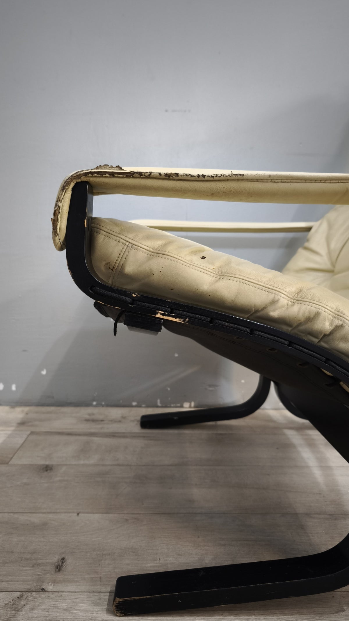 93130 Poltrona lounge modello "Siesta" di Ingmar Relling per Westnofa, 1965