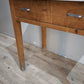 93155 Tavolo in legno con cassetto e piano in marmo