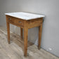 93155 Tavolo in legno con cassetto e piano in marmo