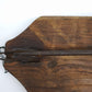 92956 Antico taglia pane in legno e ferro