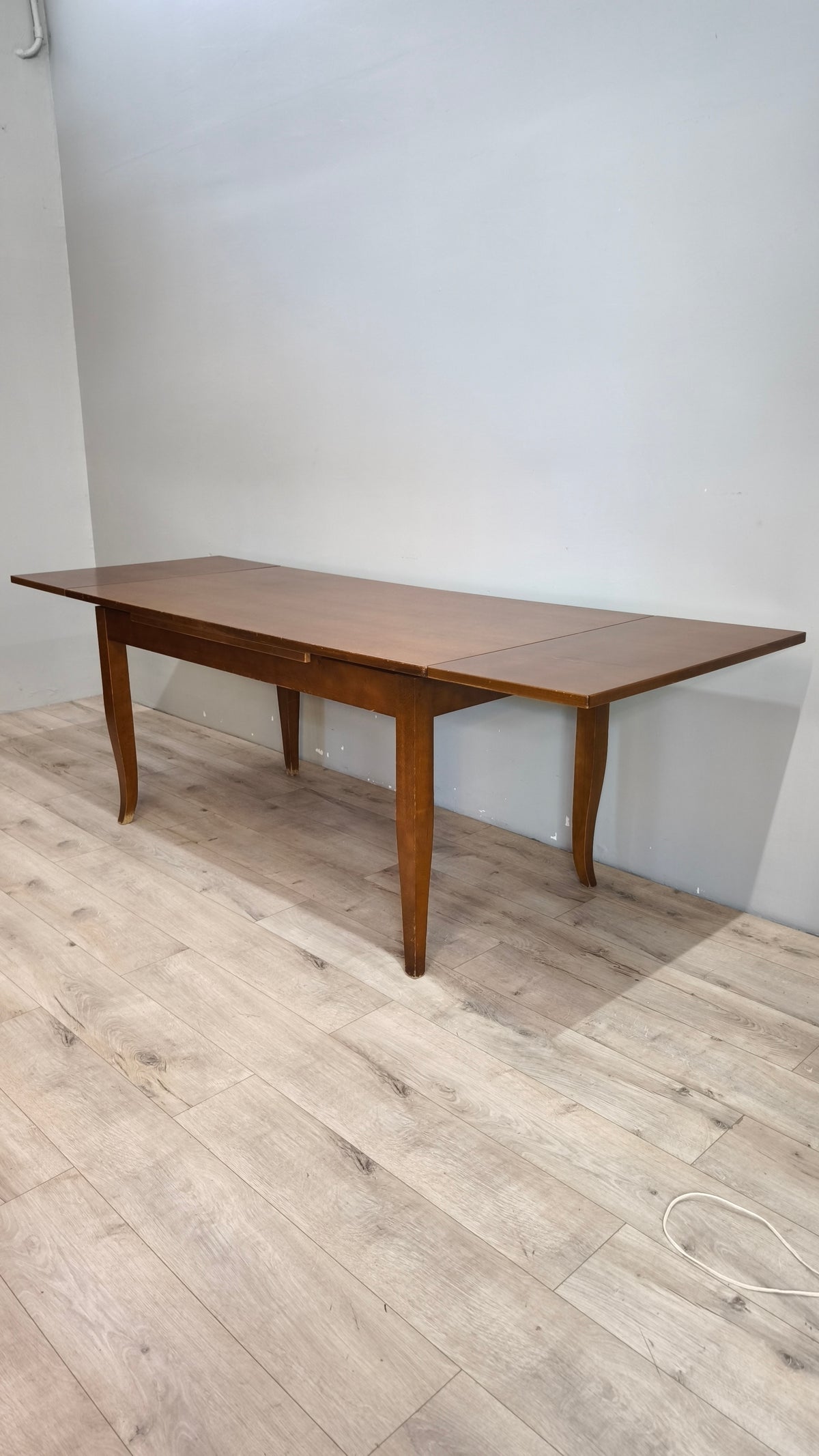 93176 Tavolo allungabile in legno con piano rettangolare