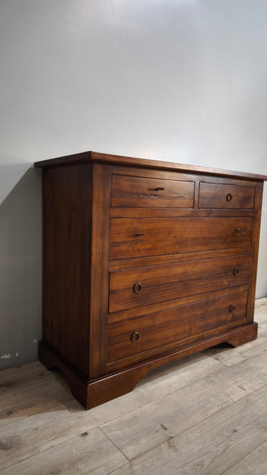 258 Cassettiera in legno con cinque cassetti