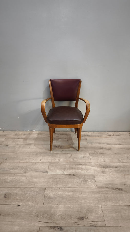93259 Poltroncina in legno con seduta e schienale in similpelle marrone