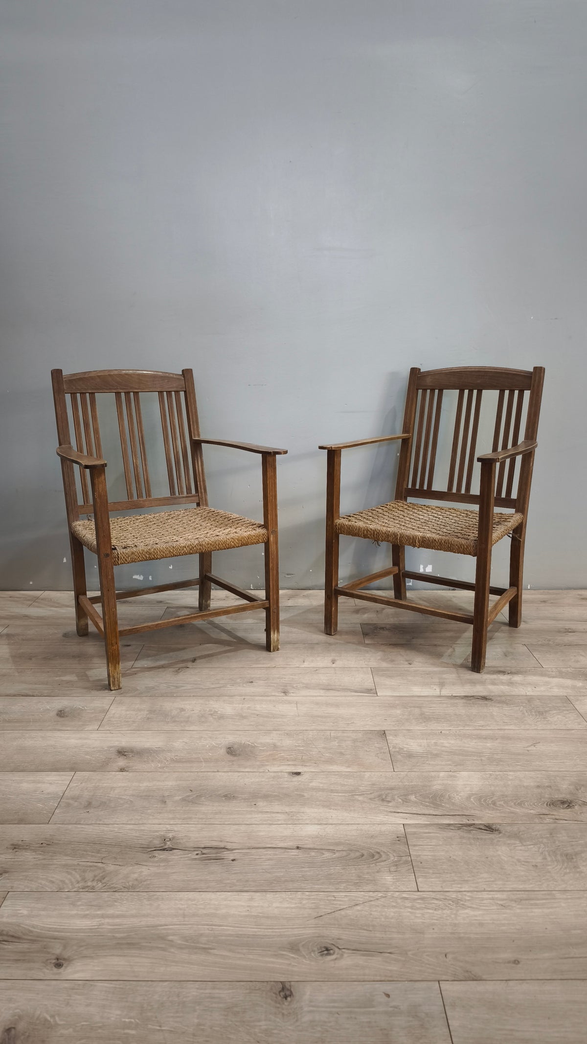93236 Poltrona in legno e corda