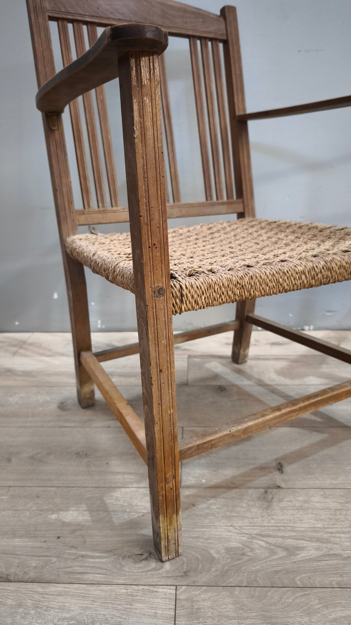 93236 Poltrona in legno e corda