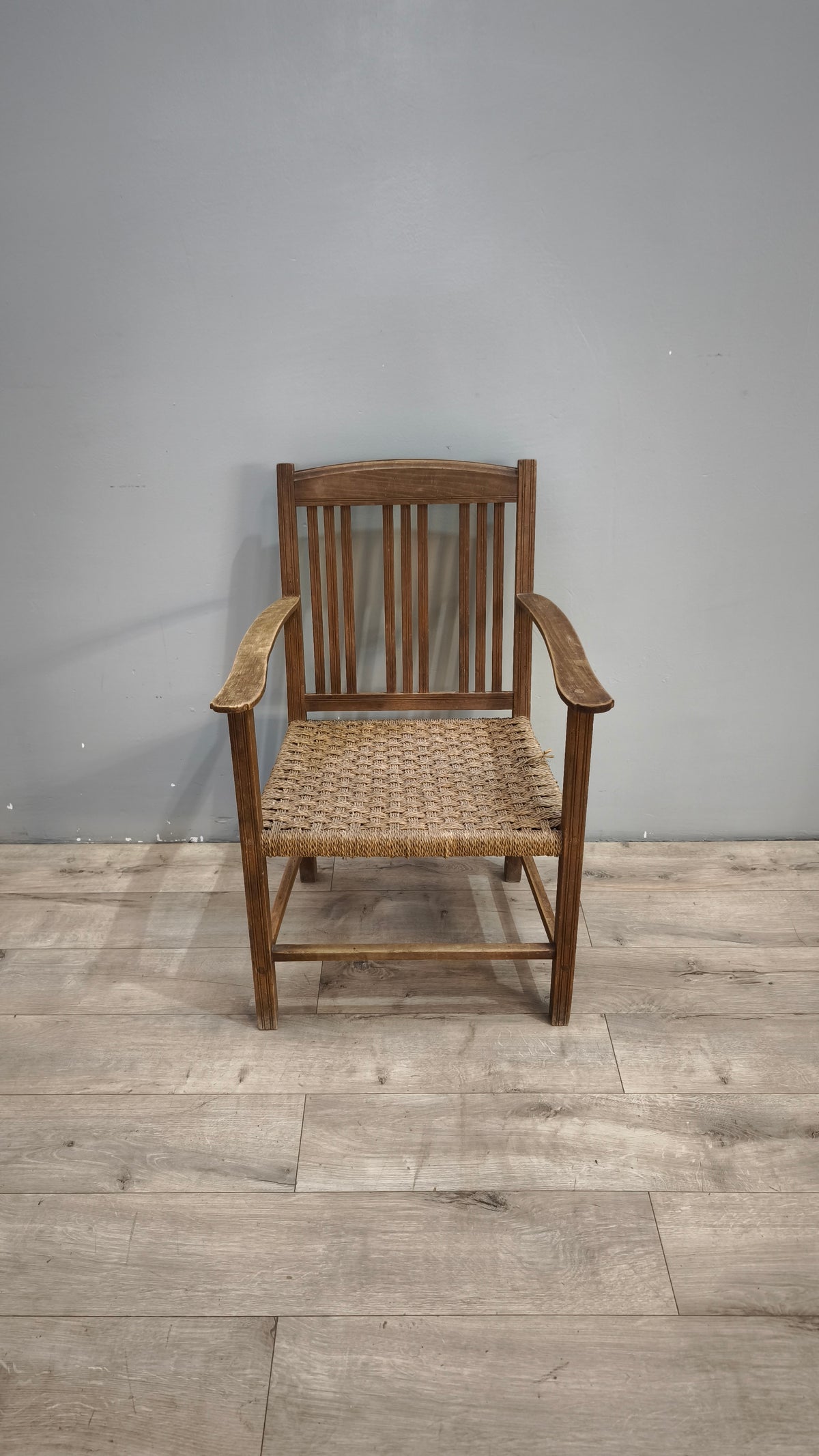 93236 Poltrona in legno e corda